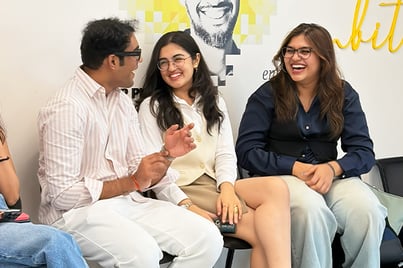 Be-Here-Now-workshop-Masterclass-with-coach-Alekh-Sangal-and-Ankita-Brahmi-Luxury-MGLuxM-HBL-students-SP-Jain-Global-INSIDE-IMAGE-4