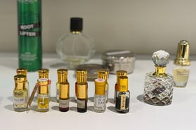 Master-perfumer-Pranav-Kapoor-luxury-session-with-MGLuxM-students-at-SP-Jain-Global-1