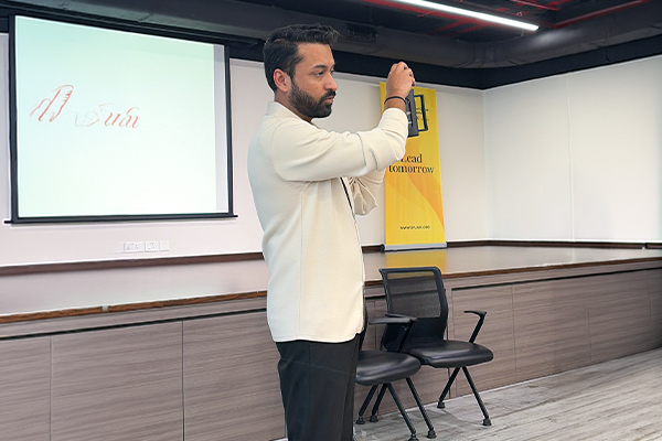 Bharat Singhal founder Bili Hu Coffee workshop luxury management SP Jain Global